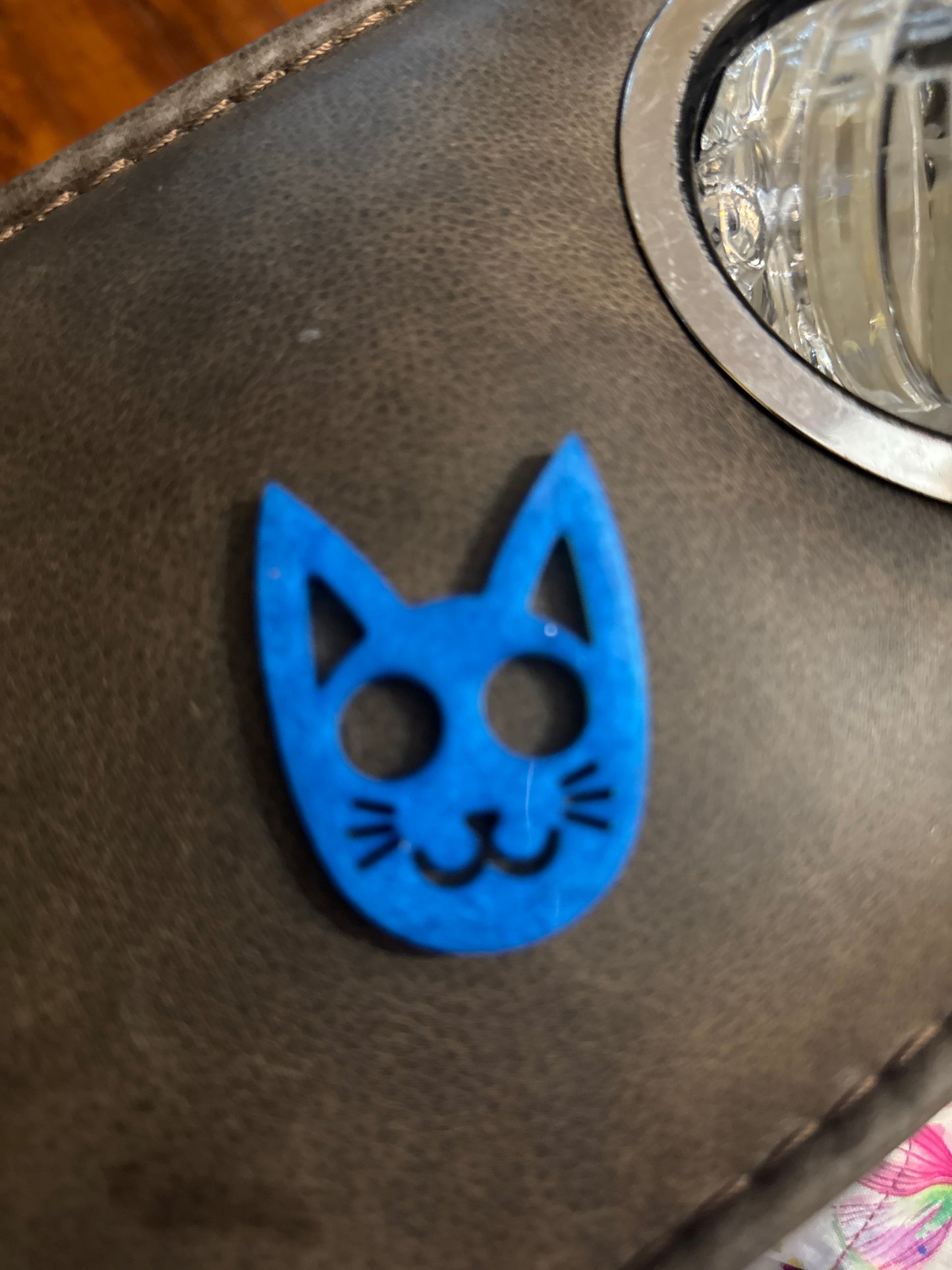 Mini kitty stabby